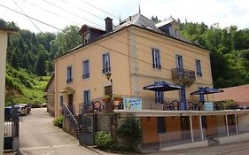 Aux Studios Du Parc